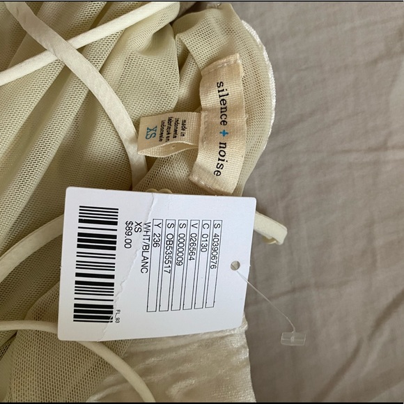 Cream, backless, velvet maxi dress UO SizeXS NWT - Picture 4 of 5